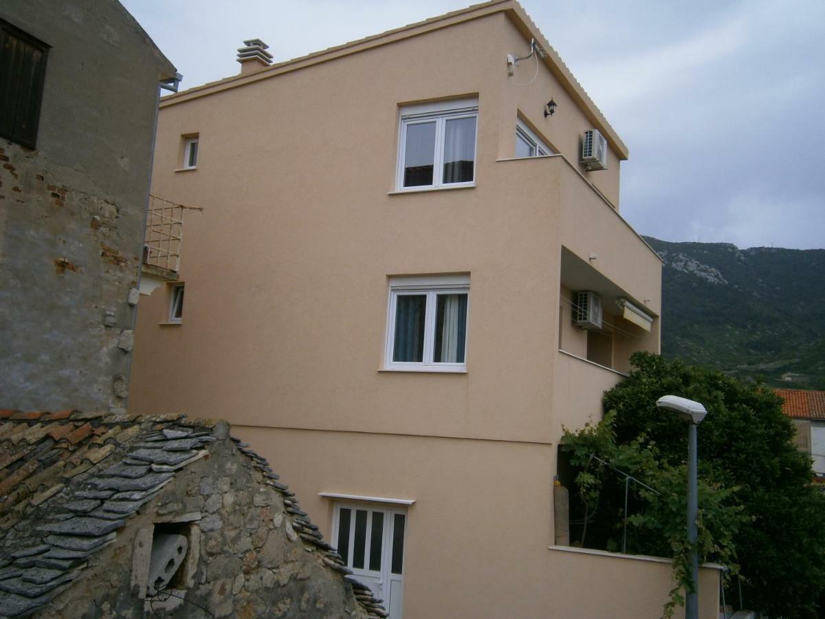 Apartment Willy Komiža المظهر الخارجي الصورة