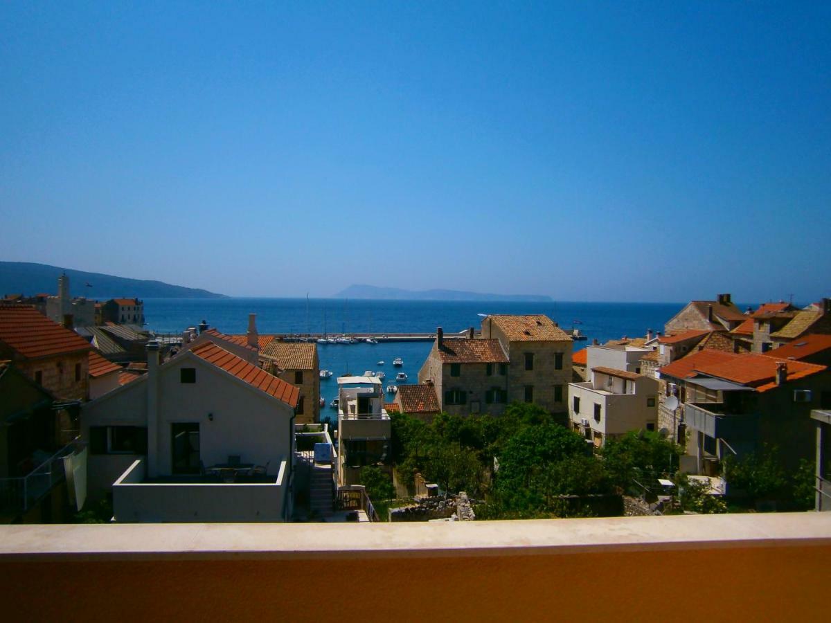 Apartment Willy Komiža المظهر الخارجي الصورة